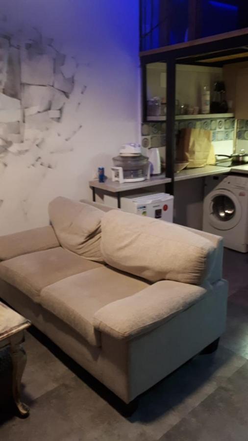 Aquarium Apartment Tbilisi ภายนอก รูปภาพ