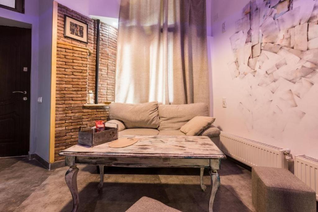 Aquarium Apartment Tbilisi ภายนอก รูปภาพ